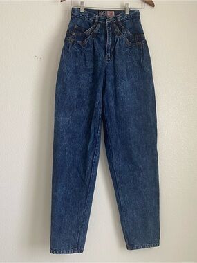 Vintage Sergio  Never Legal Worn Worldwide 80's barrel leg high waisted jeans 26